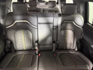 2023 Rivian R1S