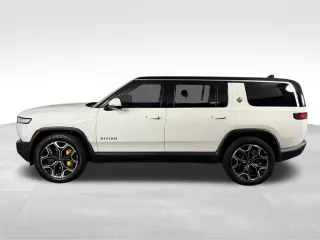 2023 Rivian R1S