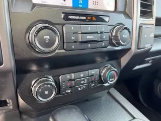 Ford F-150 2019 4x4 XLT 4dr SuperCrew 5.5 ft. SB