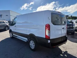 Ford Transit 2025 250 3dr SWB Techo Bajo Furgón de Carga