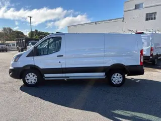 Ford Transit 2025 250 3dr SWB Techo Bajo Furgón de Carga