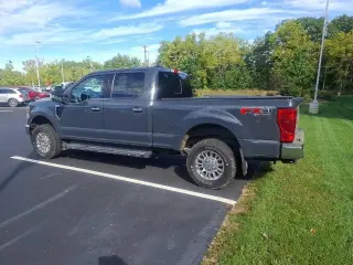 Ford F-250 Super Duty 2021 4x4 King Ranch 4dr Crew Cab 8 ft. LB Pickup