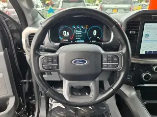Ford F-150 2023 4x4 Lariat 4dr SuperCrew 5.5 ft. SB