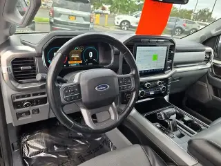 Ford F-150 2023 4x4 Lariat 4dr SuperCrew 5.5 ft. SB