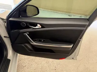 2023 Kia Stinger