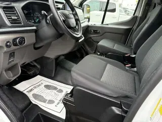Furgoneta de carga Ford Transit 2025 250 3 puertas LWB de techo bajo