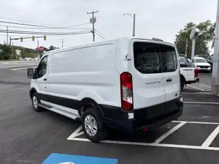Furgoneta de carga Ford Transit 2025 250 3 puertas LWB de techo bajo
