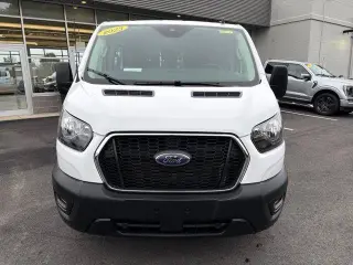 Furgoneta de carga Ford Transit 2025 250 3 puertas LWB de techo bajo