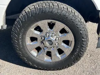 Ford F-250 Super Duty 2018 4x4 King Ranch 4dr Crew Cab 6.8 ft. SB Pickup