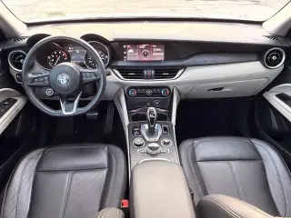 2021 Alfa Romeo Stelvio