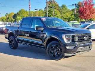 Ford F-150 2022 4x4 Platinum 4dr SuperCrew 5.5 pies SB