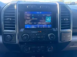 Ford F-150 2017 4x4 XLT 4dr SuperCab 6.5 ft. SB