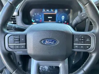 Ford F-150 2025 4x2 XLT 4dr SuperCrew 5.5 ft. SB