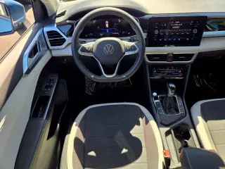 2025 Volkswagen Taos