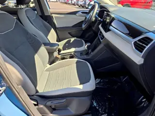 2025 Volkswagen Taos