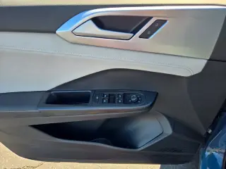2025 Volkswagen Taos