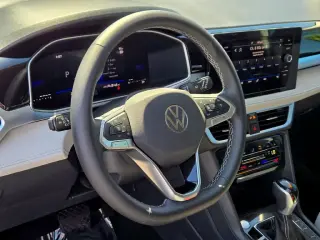 2025 Volkswagen Taos