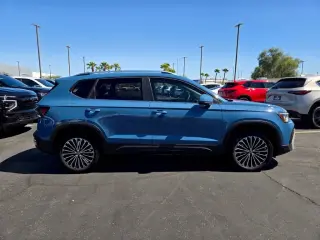 2025 Volkswagen Taos