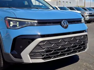 2025 Volkswagen Taos
