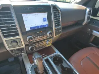 Ford F-150 2018 4x4 King Ranch 4 puertas SuperCrew caja corta de 5.5 pies