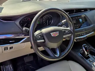 2023 Cadillac XT4