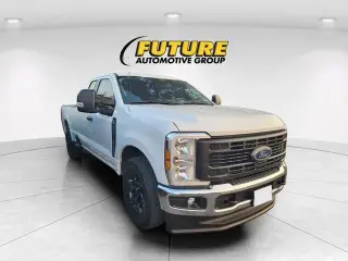 Ford F-250 Super Duty 2024 4x2 XL 4 puertas SuperCab caja de 6.8 pies Pickup