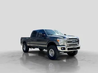 Ford F-250 Super Duty 2015 4x4 Lariat 4 puertas Cabina Doble Cama Corta de 6.8 pies Pickup