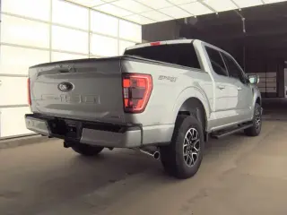 Ford F-150 2023 4x4 XL 4dr SuperCrew 5.5 ft. SB