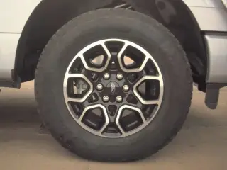 Ford F-150 2023 4x4 XL 4dr SuperCrew 5.5 ft. SB