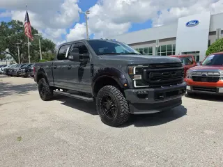Ford F-250 Super Duty 2021 4x4 Lariat 4 puertas Crew Cab Caja Larga de 8 pies