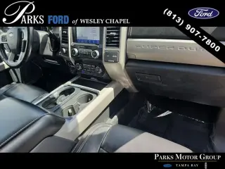 Ford F-250 Super Duty 2021 4x4 Lariat 4 puertas Crew Cab Caja Larga de 8 pies