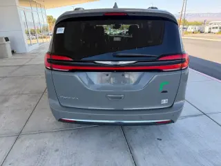 2022 Chrysler Pacifica
