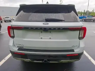 Ford Explorer 2025 AWD Active SUV de 4 puertas