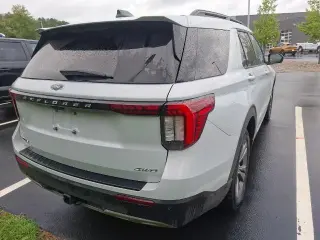 Ford Explorer 2025 AWD Active SUV de 4 puertas