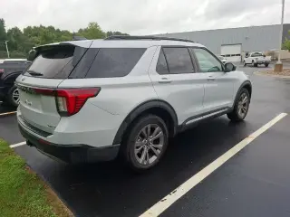 Ford Explorer 2025 AWD Active SUV de 4 puertas