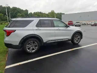 Ford Explorer 2025 AWD Active SUV de 4 puertas