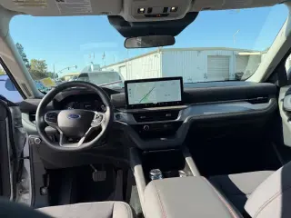Ford Explorer 2025 AWD Active SUV de 4 puertas