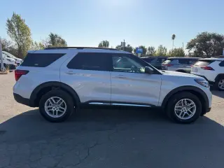 Ford Explorer 2025 AWD Active SUV de 4 puertas