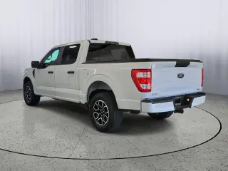 Ford F-150 2022 4x4 XL 4 puertas SuperCrew caja corta de 5.5 pies