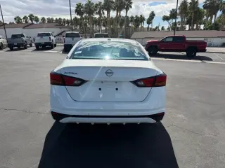 2025 Nissan Altima