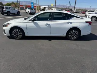 2025 Nissan Altima