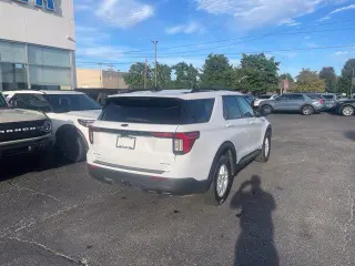 Ford Explorer 2025 SUV de 4 puertas Active con tracción en las cuatro ruedas (AWD)