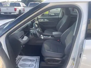 Ford Explorer 2025 SUV de 4 puertas Active con tracción en las cuatro ruedas (AWD)