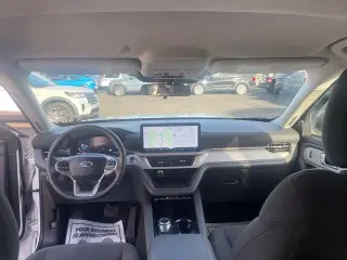 Ford Explorer 2025 SUV de 4 puertas Active con tracción en las cuatro ruedas (AWD)