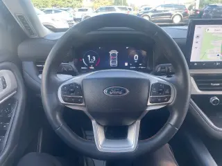 Ford Explorer 2025 SUV de 4 puertas Active con tracción en las cuatro ruedas (AWD)