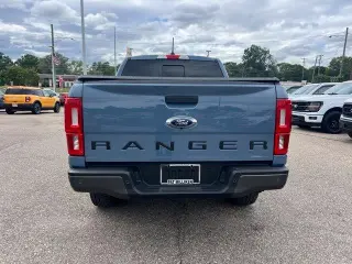 Ford Ranger 2023 4x4 XLT 4 puertas SuperCrew caja corta de 5.1 pies