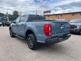 Ford Ranger 2023 4x4 XLT 4 puertas SuperCrew caja corta de 5.1 pies