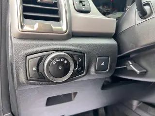 Ford Ranger 2023 4x4 XLT 4 puertas SuperCrew caja corta de 5.1 pies
