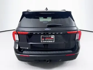 Ford Explorer 2025 SUV Activo de 4 puertas