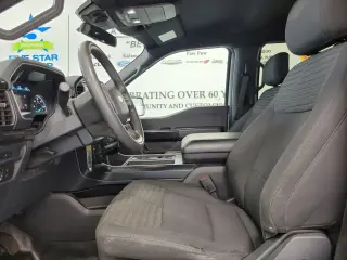 Ford F-150 2022 4x4 XL 4 puertas SuperCrew caja corta de 5.5 pies